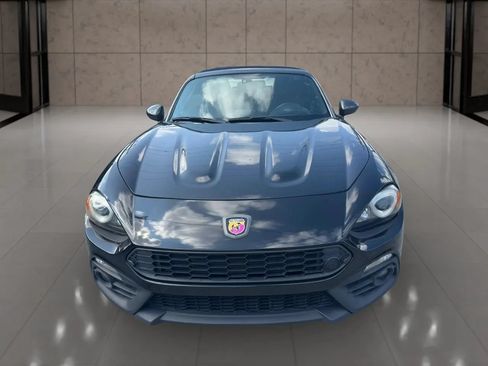 Used 2019 FIAT 124 Spider Abarth w/ Convenience Group RWD image 8