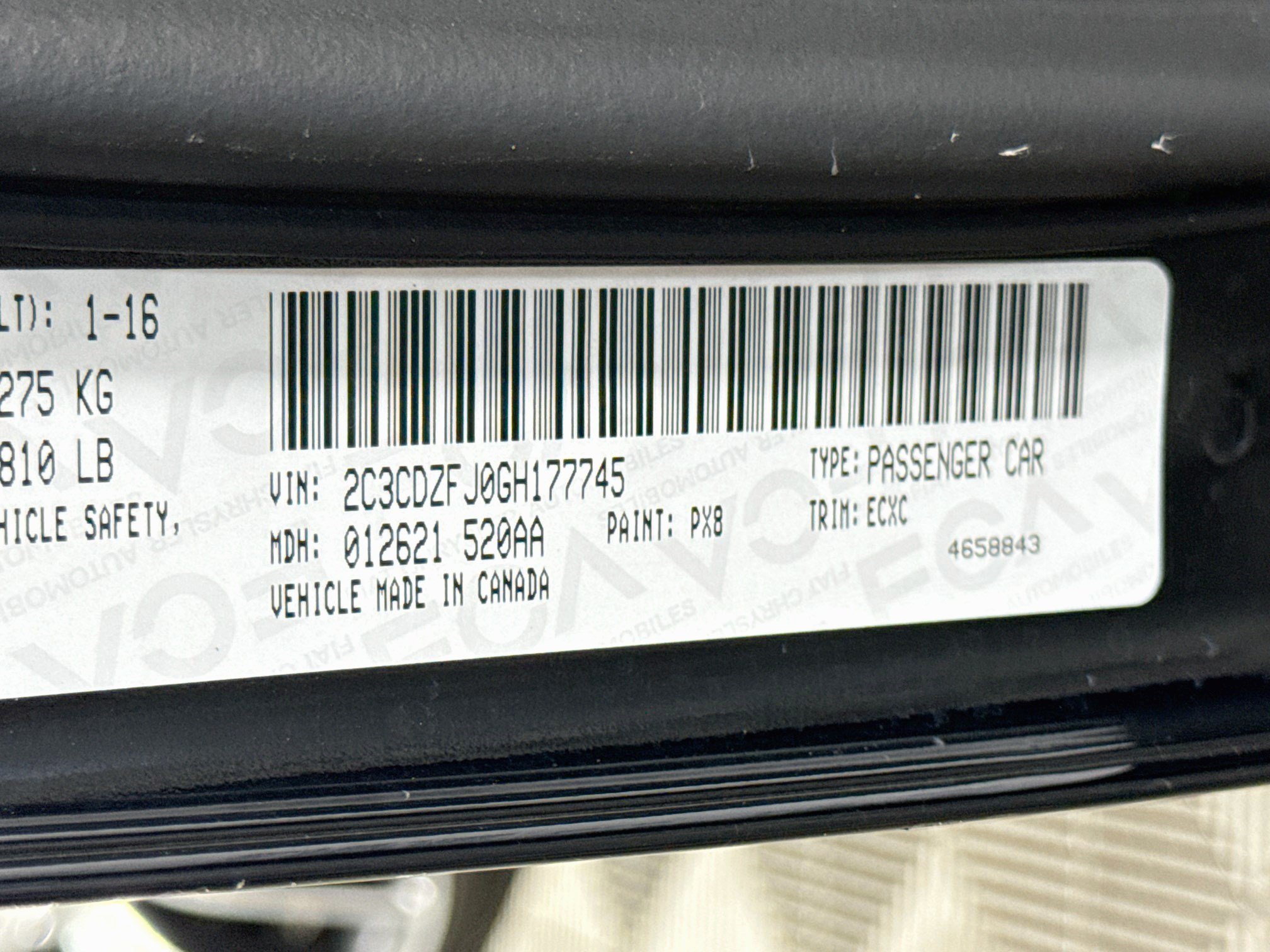 Used 2016 Dodge Challenger R/T Scat Pack w/ Leather Interior Group RWD image 38