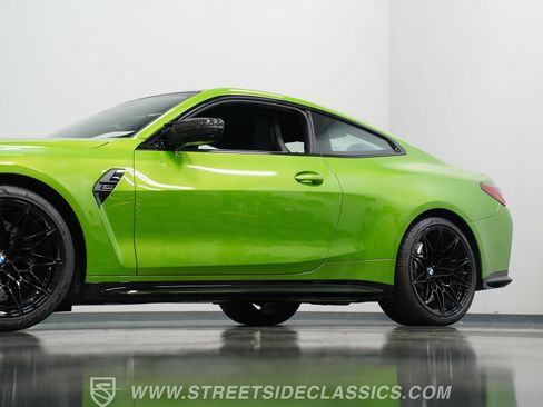 Used 2021 BMW M4 Competition w/ M Carbon Exterior Package image 22