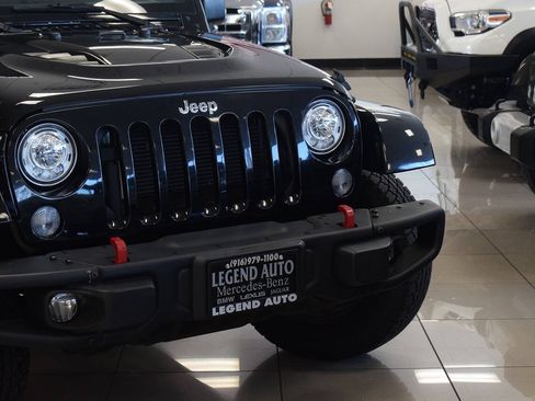 Used 2017 Jeep Wrangler Rubicon AWD/4WD image 30