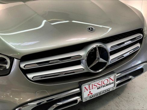 Used 2021 Mercedes-Benz GLC 300 4MATIC w/ Premium Package image 28