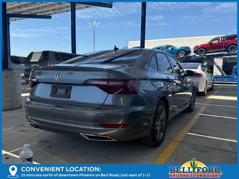 Used 2021 Volkswagen Jetta R-Line FWD image 4