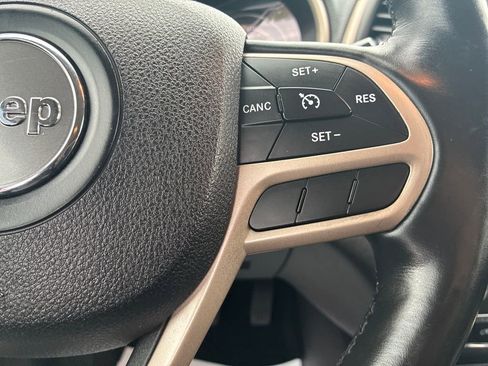 Used 2017 Jeep Cherokee Limited AWD/4WD image 21