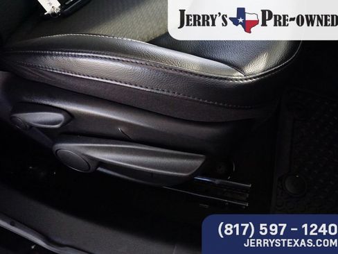 Used 2023 Jeep Compass Latitude w/ Convenience Group AWD/4WD image 26
