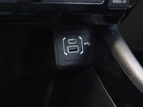 Used 2025 Jeep Compass Limited AWD/4WD image 23