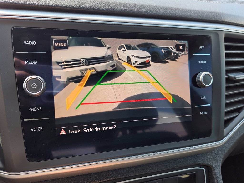 Used 2018 Volkswagen Atlas Launch Edition FWD image 26