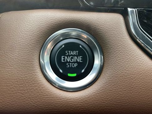 New 2025 GMC Canyon AT4 w/ Nightfall Edition AWD/4WD image 17