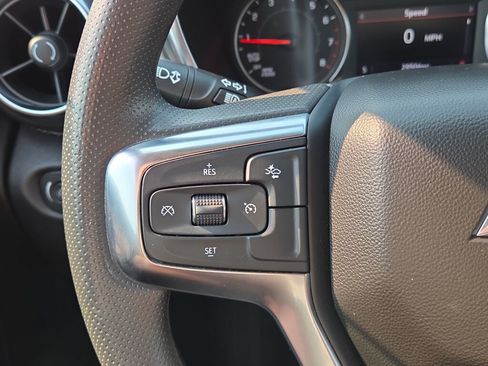 Used 2025 Chevrolet Blazer LT FWD image 19