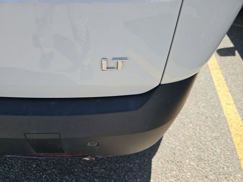 Used 2019 Chevrolet Traverse LT w/ LT Premium Package AWD/4WD image 5