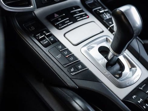 Used 2012 Porsche Cayenne Turbo AWD/4WD image 53