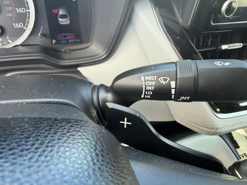 Used 2022 Toyota Corolla SE image 30