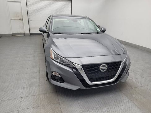 Used 2021 Nissan Altima 2.5 SL FWD image 14