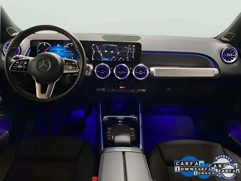 Used 2023 Mercedes-Benz EQB 300 4MATIC w/ Pinnacle Package image 22