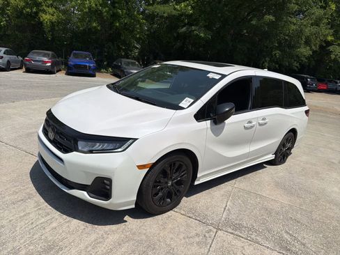 Used 2025 Honda Odyssey Sport-L image 5