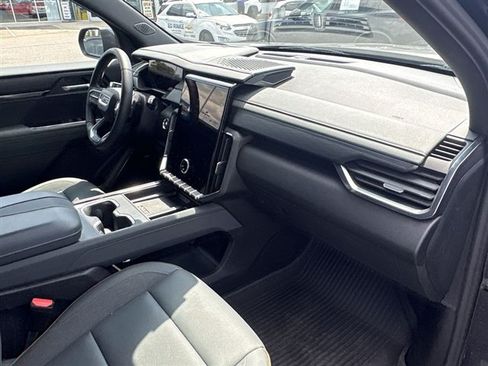 Used 2024 GMC Acadia AT4 w/ LPO, Floor Liner Package AWD/4WD image 27