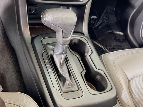 Used 2019 Chevrolet Colorado W/T w/ Custom Special Edition AWD/4WD image 16
