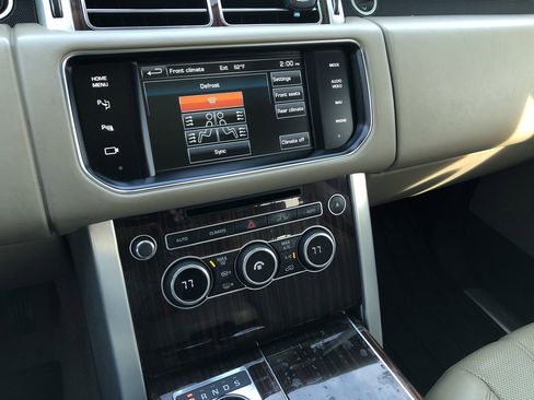 Used 2015 Land Rover Range Rover HSE image 23