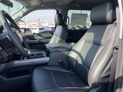 New 2026 Ford F250 Lariat w/ FX4 Off-Road Package image 13