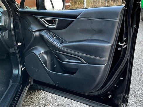 Used 2020 Subaru Forester Premium image 19