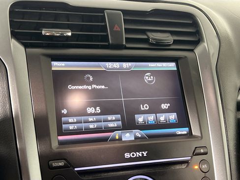 Used 2016 Ford Fusion Titanium FWD image 28