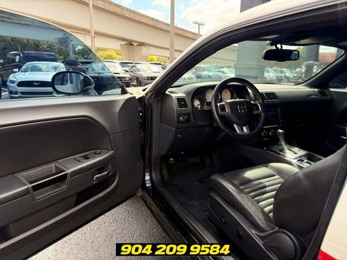Used 2013 Dodge Challenger R/T Plus RWD image 21