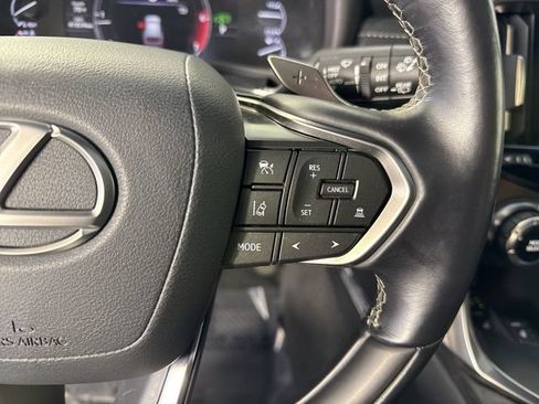 Used 2024 Lexus LX 600 4WD w/ Luxury Package image 13