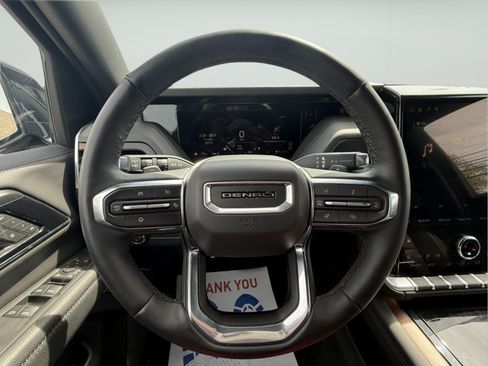 Used 2025 GMC Yukon Denali AWD/4WD image 14