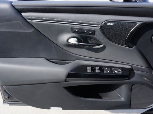 Certified 2023 Lexus ES 350 Ultra Luxury image 22