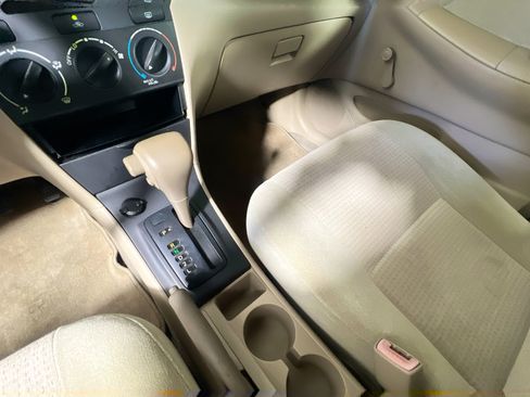 Used 2006 Toyota Corolla CE FWD image 24