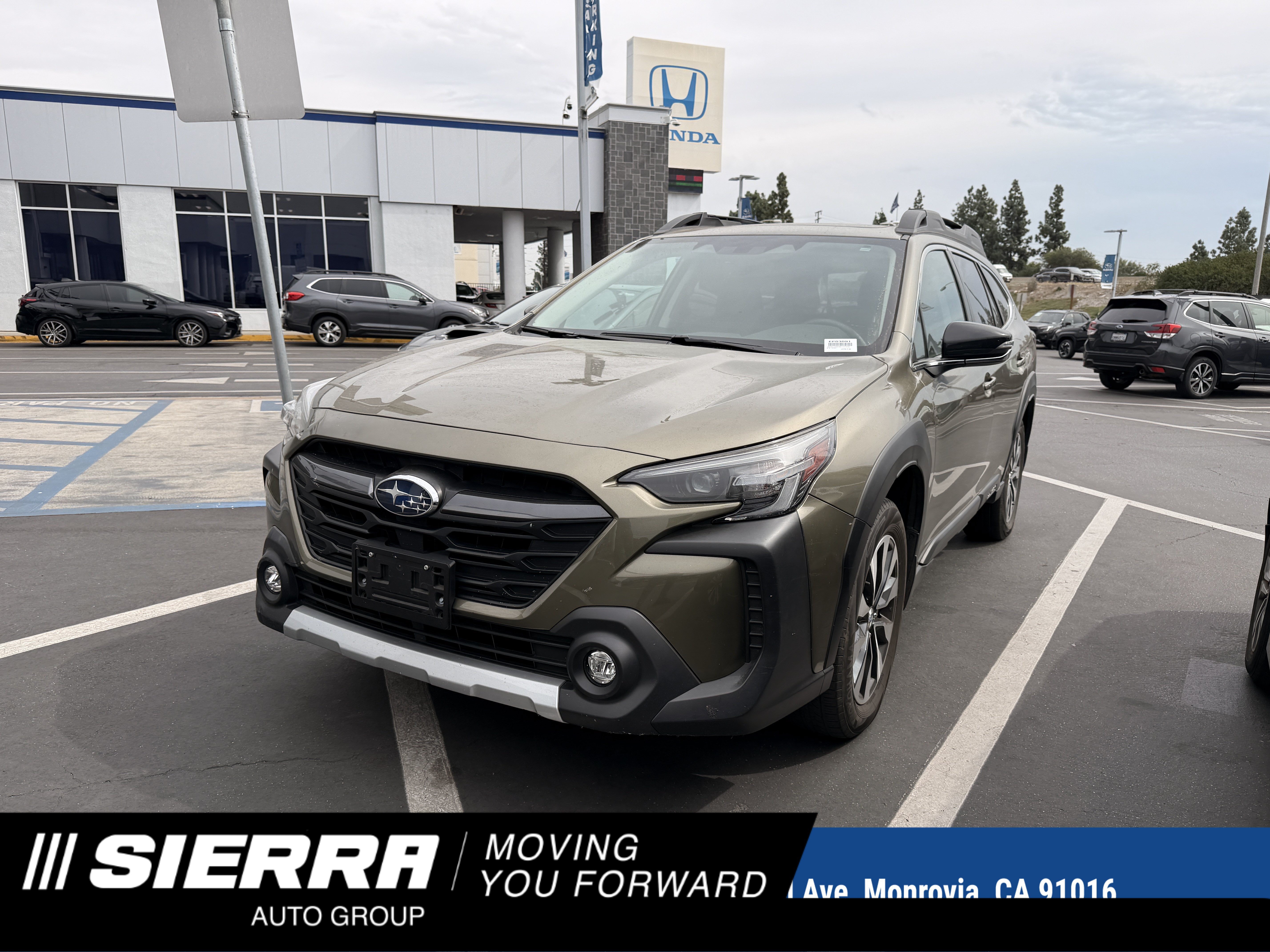 Used 2024 Subaru Outback Limited XT AWD/4WD image 1