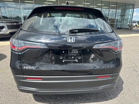 Used 2025 Honda HR-V LX image 5