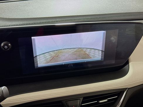 Used 2024 Buick Encore GX Preferred image 3