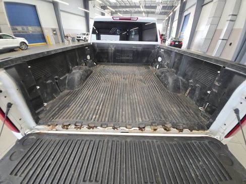 Used 2024 Chevrolet Silverado 2500 LT AWD/4WD image 12