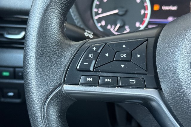 Certified 2024 Nissan Sentra SV FWD image 26