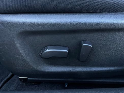 Used 2025 Nissan Altima 2.5 SV image 11