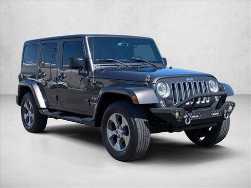 Used 2017 Jeep Wrangler Unlimited Sahara w/ Connectivity Group image 3