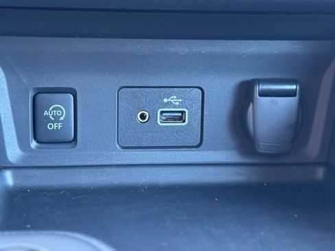 Certified 2025 Nissan Sentra S image 34