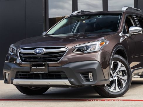 Used 2021 Subaru Outback Touring XT AWD/4WD image 3