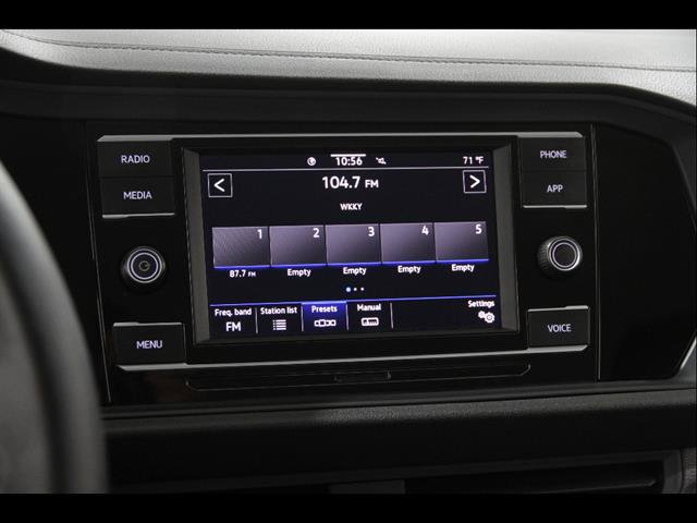 Used 2023 Volkswagen Jetta SE FWD image 10