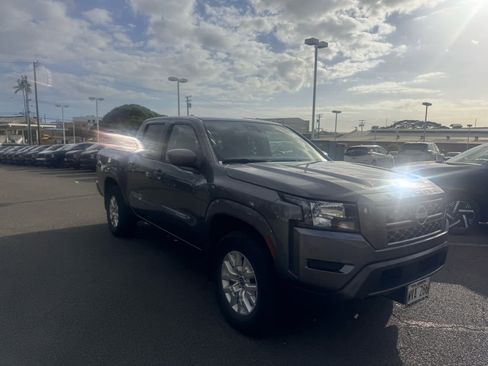 Certified 2023 Nissan Frontier SV w/ Technology Package image 2