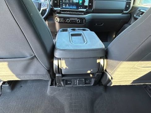 Used 2023 Chevrolet Silverado 1500 LT AWD/4WD image 20