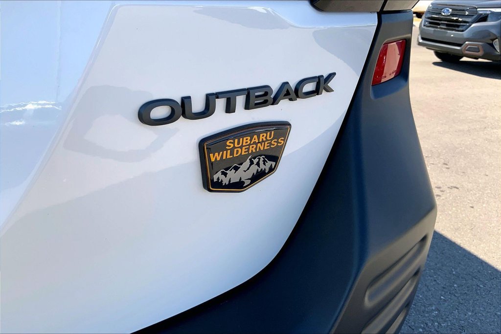 Used 2025 Subaru Outback Wilderness AWD/4WD image 23