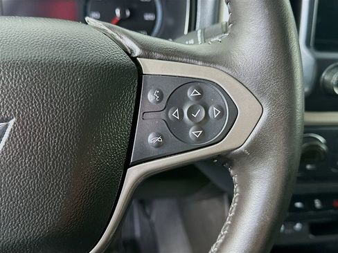Used 2019 Chevrolet Colorado Z71 AWD/4WD image 24