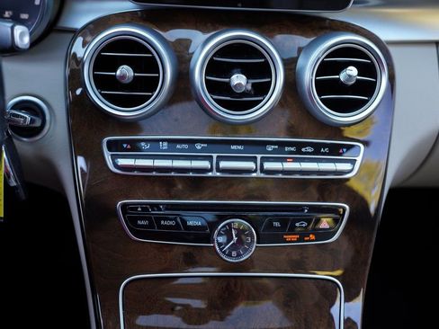 Used 2017 Mercedes-Benz C 300 Sedan image 32