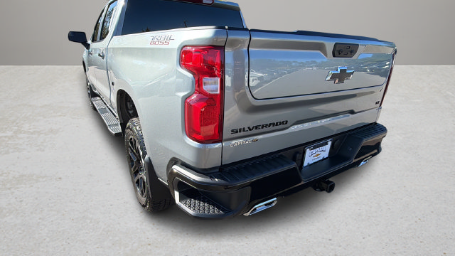 Used 2026 Chevrolet Silverado 1500 LT Trail Boss w/ LPO, Dark Essentials Package AWD/4WD image 39