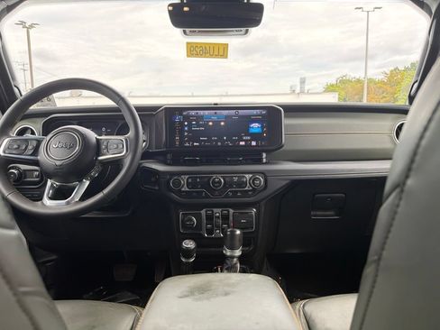 Used 2024 Jeep Wrangler High Altitude AWD/4WD image 20