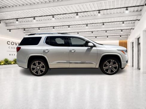 Used 2019 GMC Acadia Denali w/ Technology Package FWD image 12