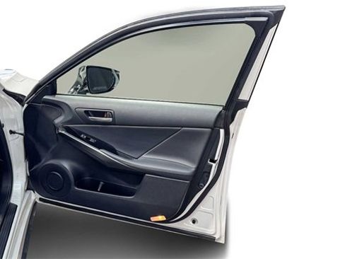 Used 2022 Lexus IS 300 300 image 9