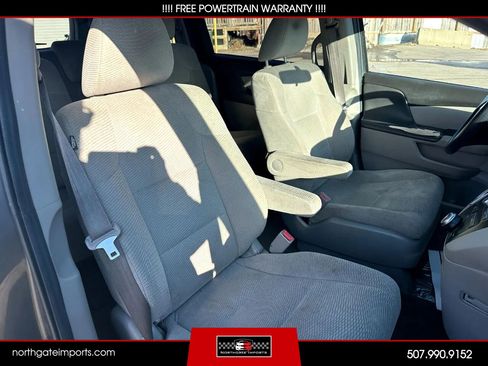 Used 2011 Honda Odyssey LX image 15