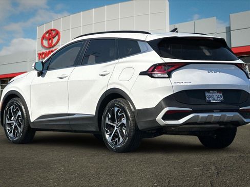Used 2025 Kia Sportage EX w/ Premium Package FWD image 5